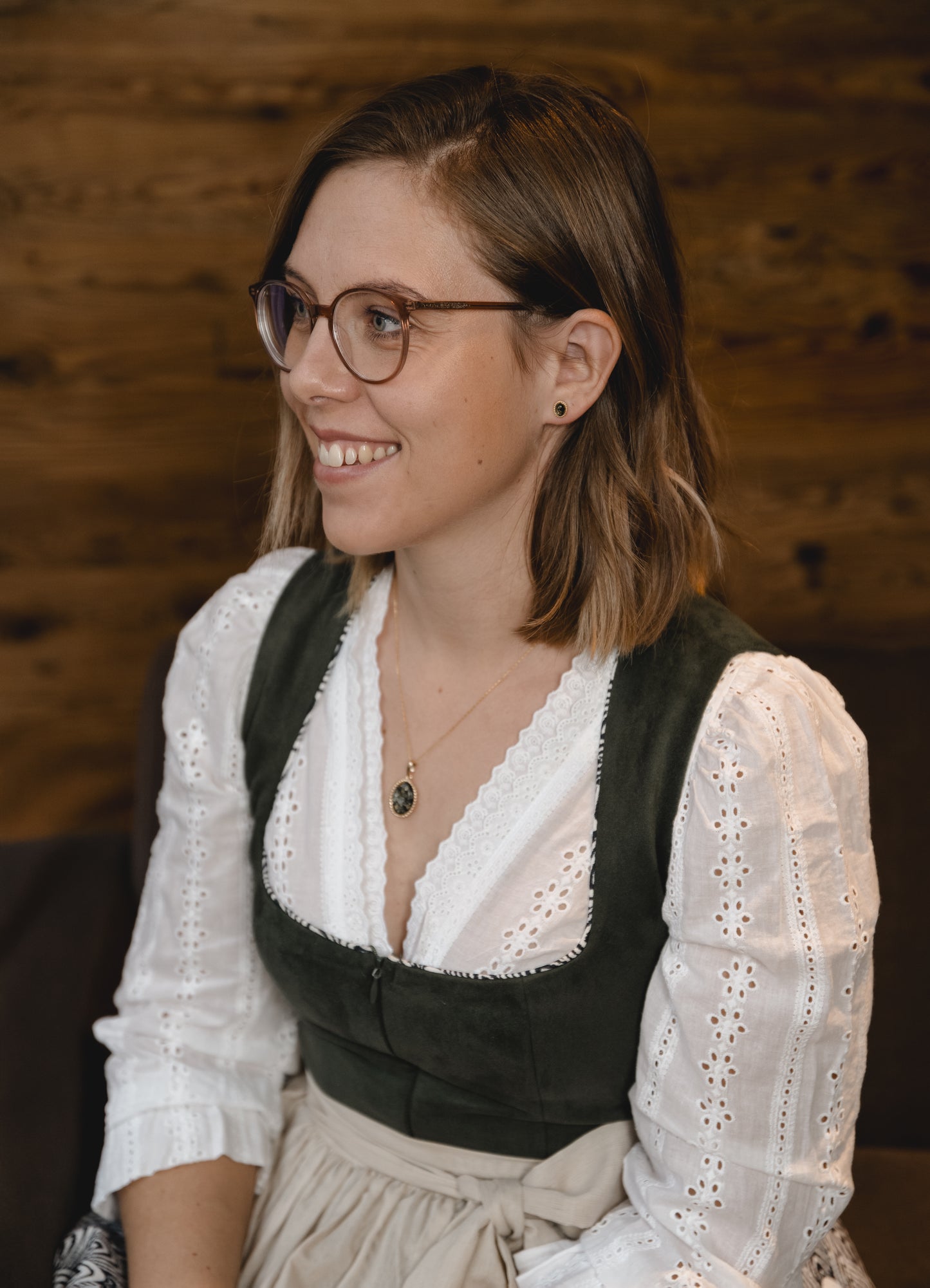 ovale Bernsteinstecker