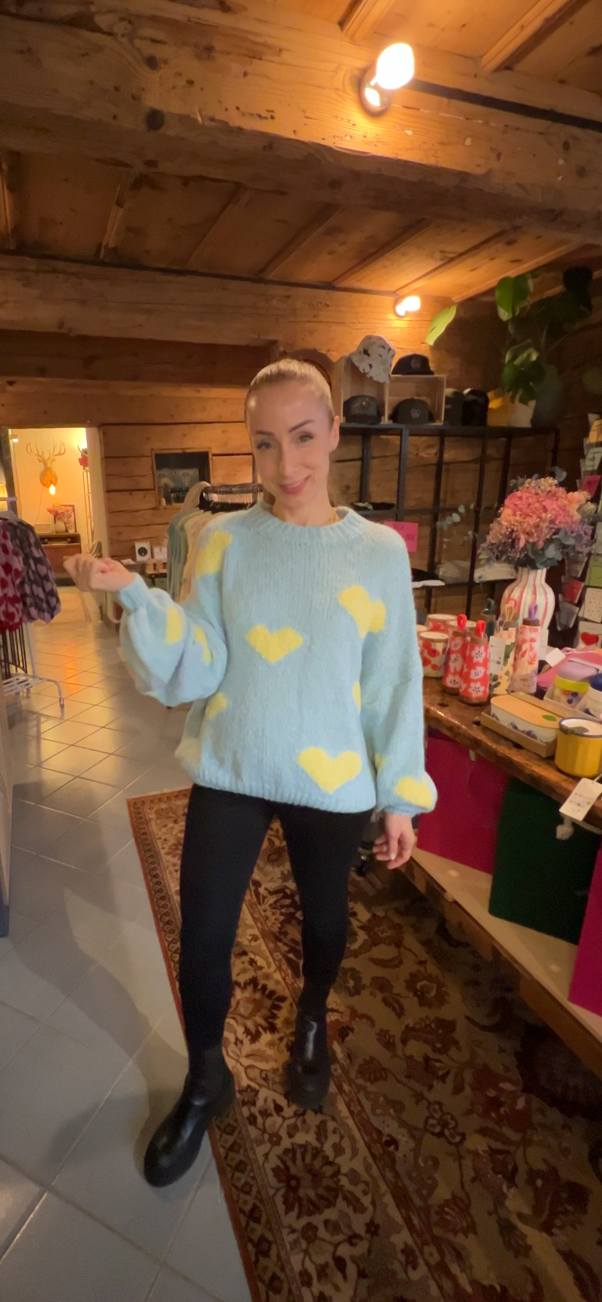 Kuscheliger Herz-Pulli – Made in Italy