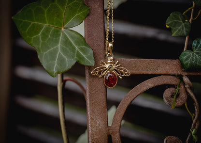 Vergoldete Bernsteinkette Biene