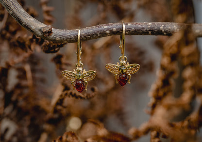 Vergoldete Bienenkreolen